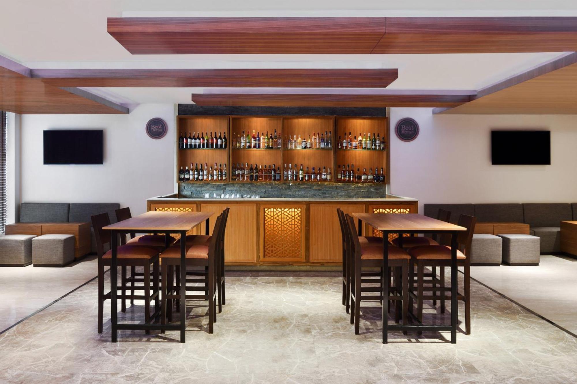 Four Points By Sheraton Jaipur, City Square Εξωτερικό φωτογραφία