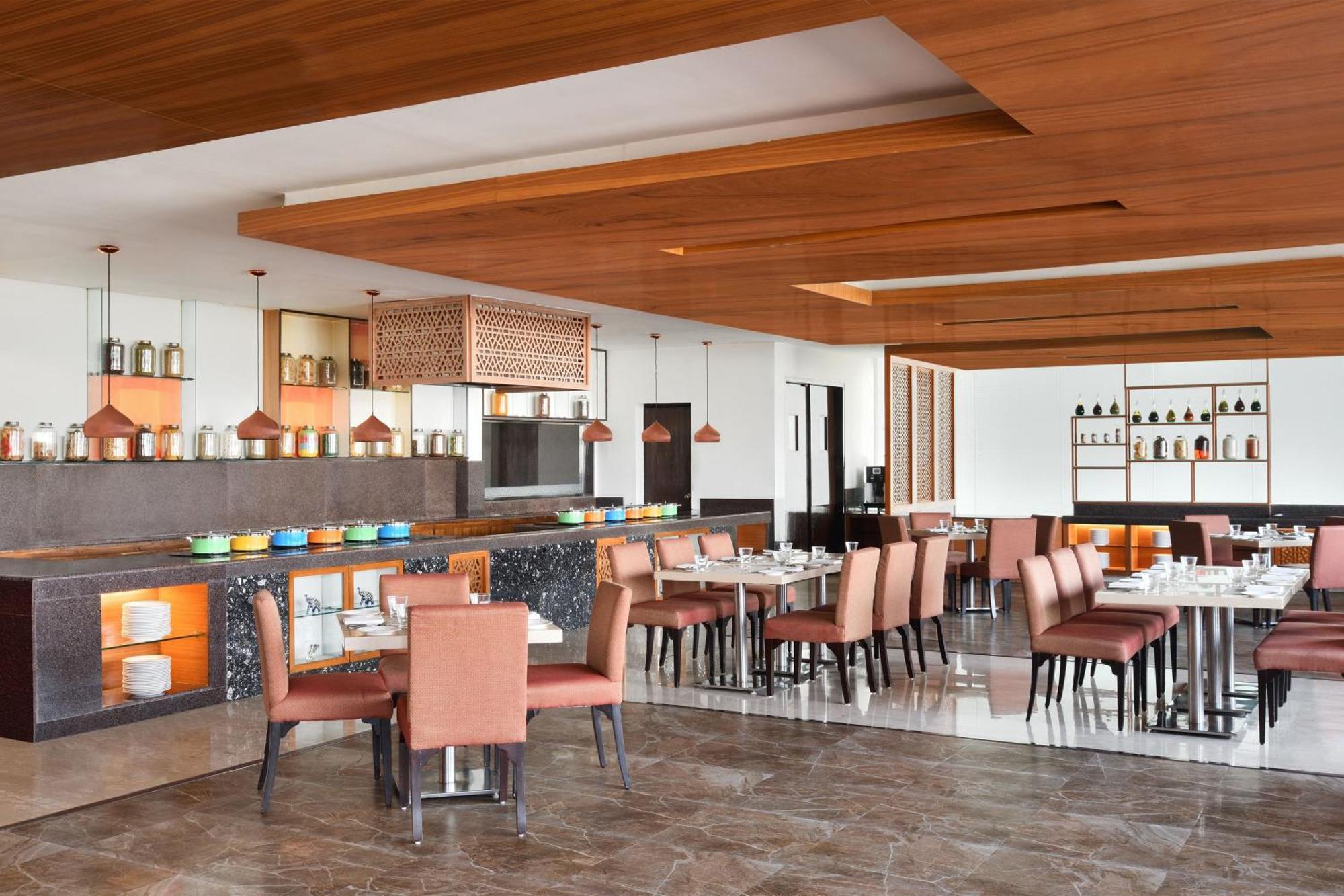 Four Points By Sheraton Jaipur, City Square Εξωτερικό φωτογραφία