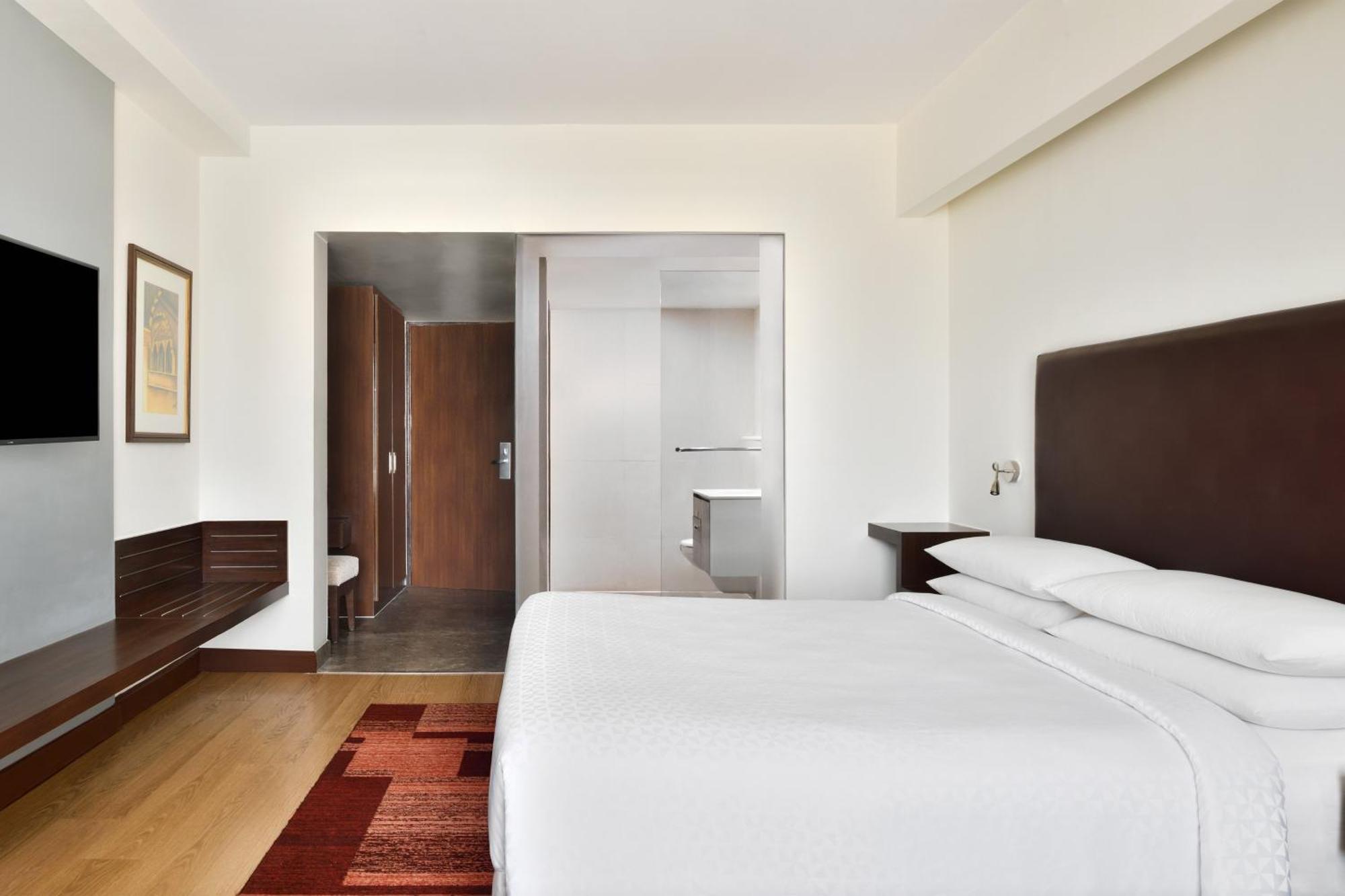 Four Points By Sheraton Jaipur, City Square Εξωτερικό φωτογραφία