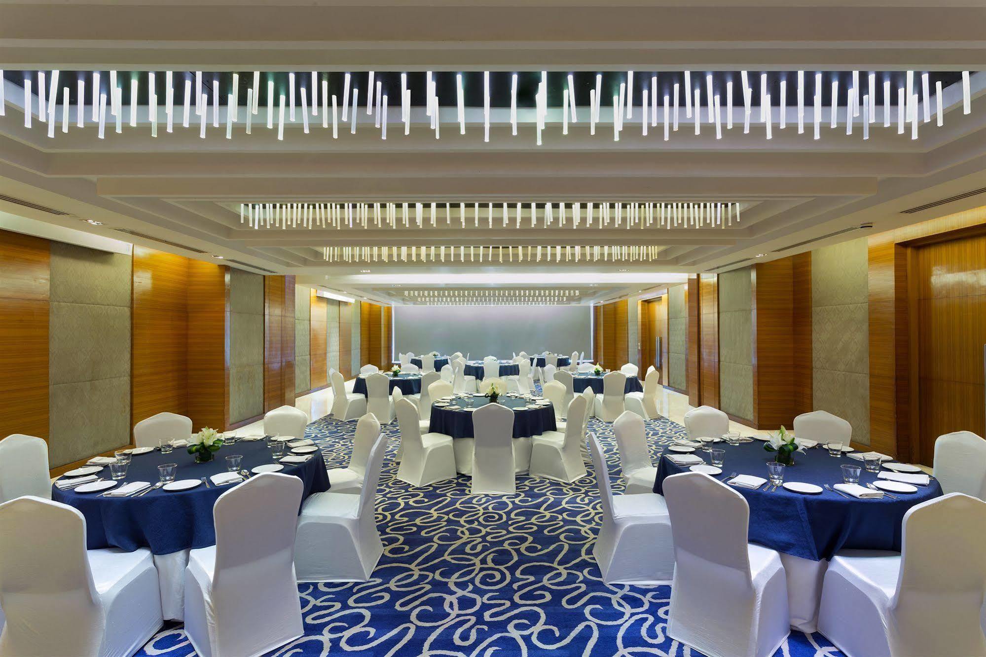 Four Points By Sheraton Jaipur, City Square Εξωτερικό φωτογραφία